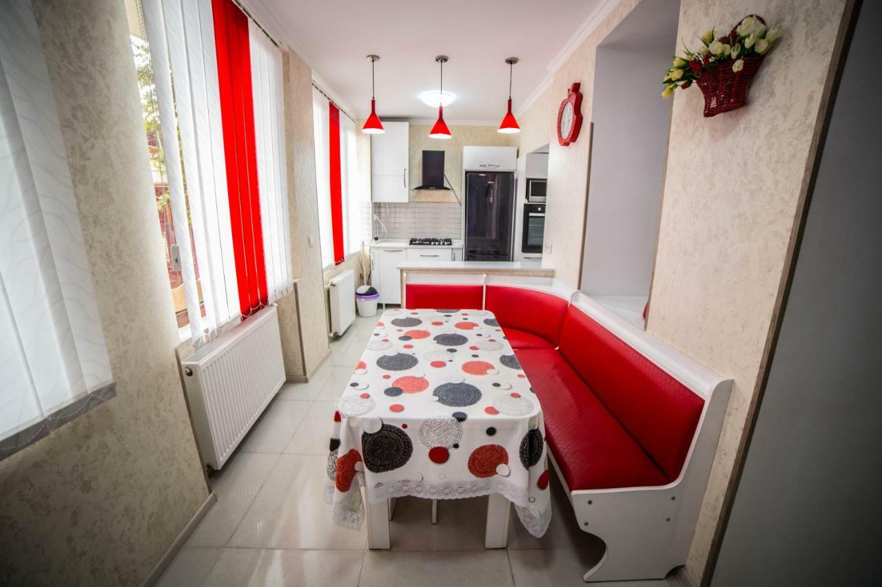 Guest House Theodora Kutaisi Zewnętrze zdjęcie